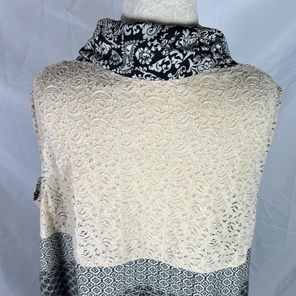 Rancho Estancia Womens Vest - Picture 4 of 5